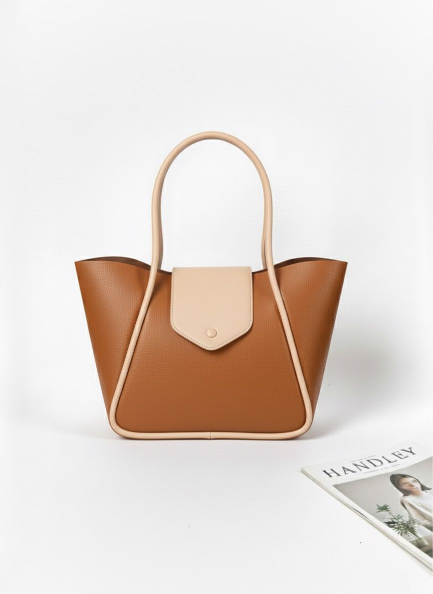 KAPAK DETAYLI ŞIK TASARIMLI ÇANTA