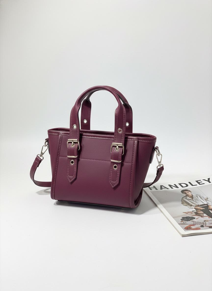 TOKA DETAYLI ŞIK ÇAPRAZ ASKILI ÇANTA