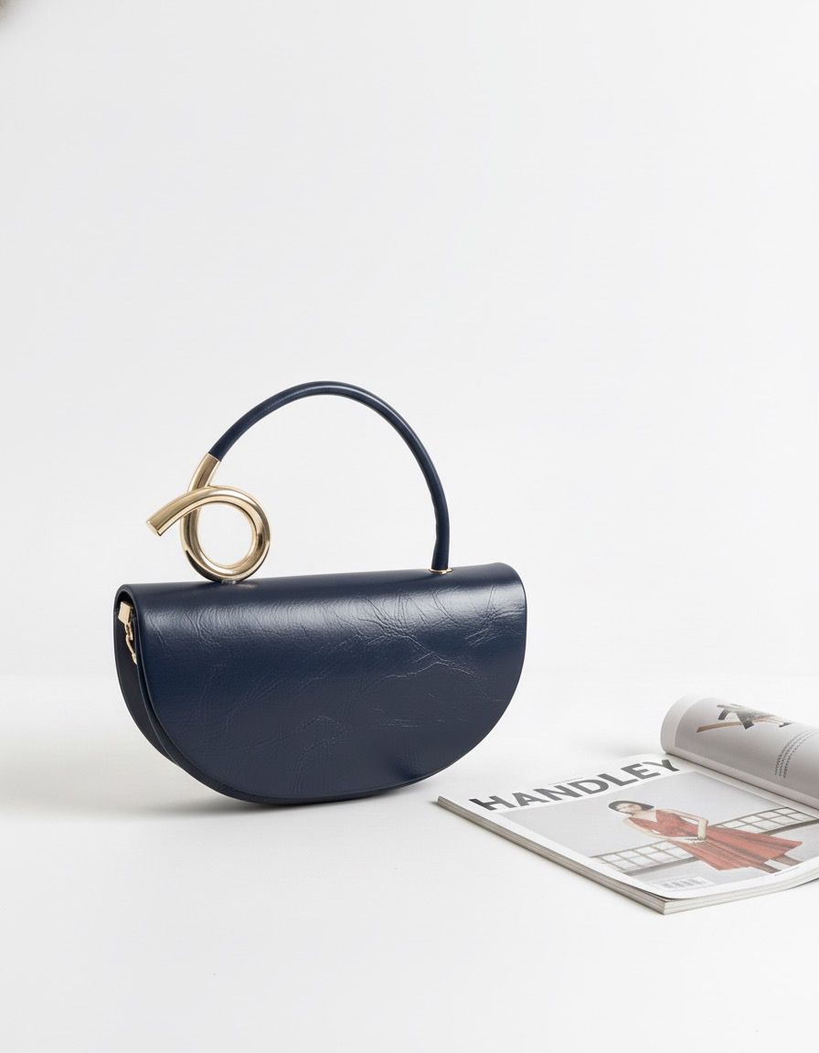 TOKA DETAYLI ŞİŞE  ÇANTA