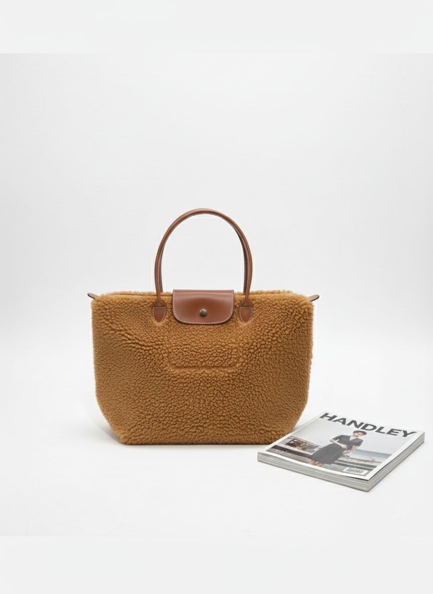 KADIN PELUŞ ÇANTA ŞIK TASARIMLI KALİTELİ