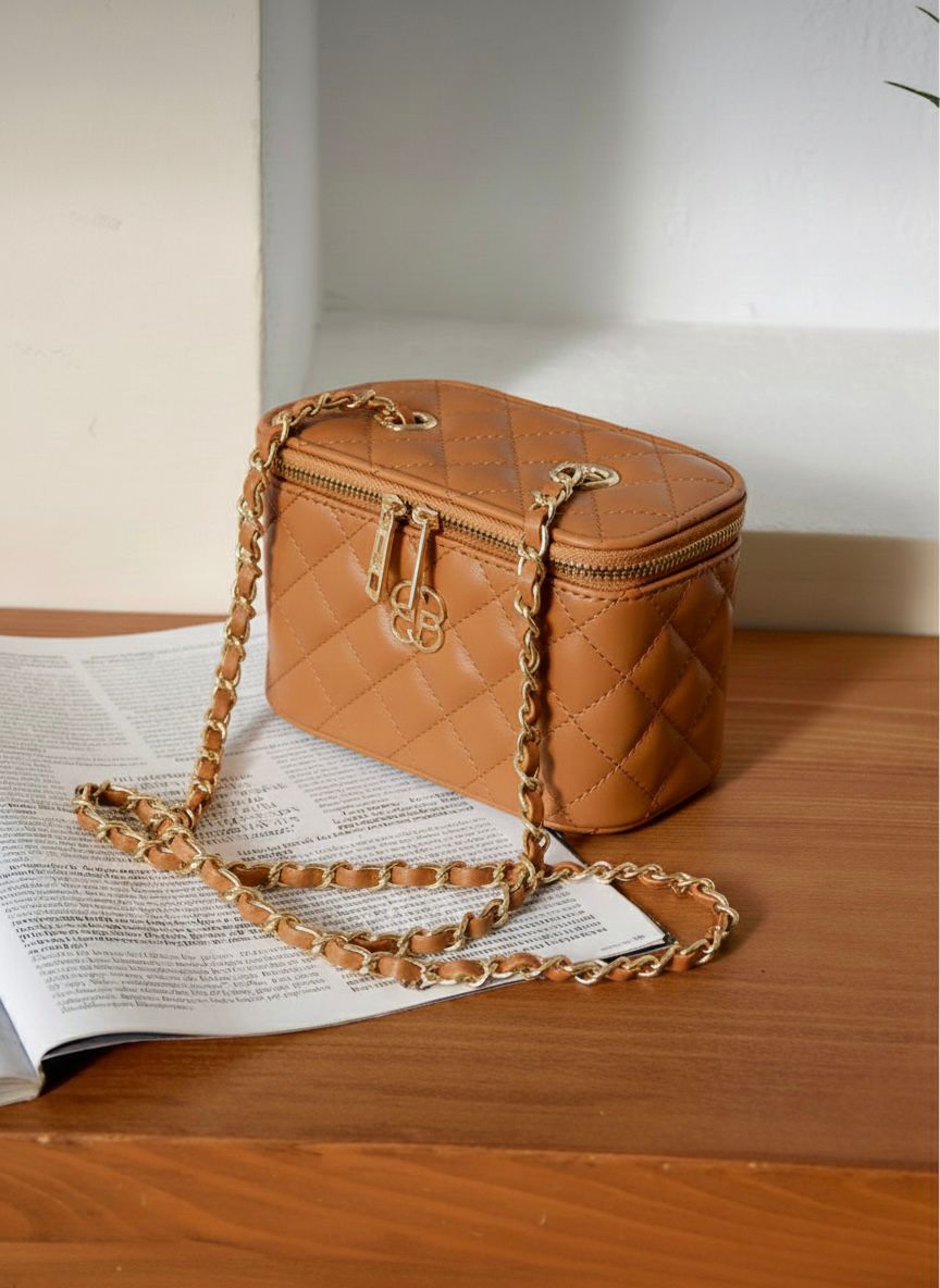 NAKIŞLI ÇAPRAZ ASKILI ÇANTA