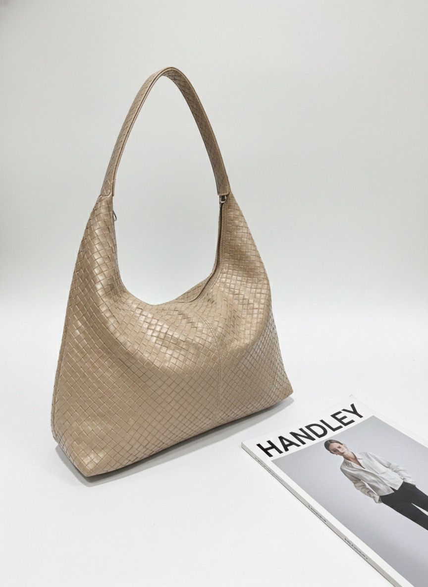 KADIN OMUZDAN ASMALI ÇANTA