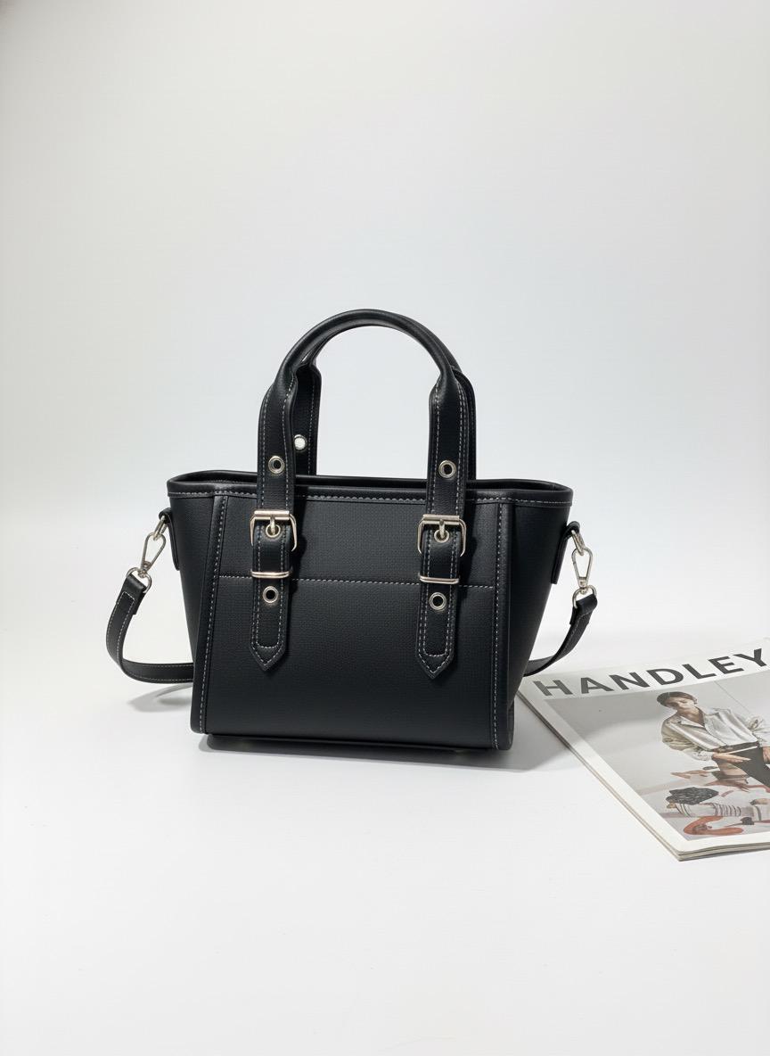 TOKA DETAYLI ŞIK ÇAPRAZ ASKILI ÇANTA