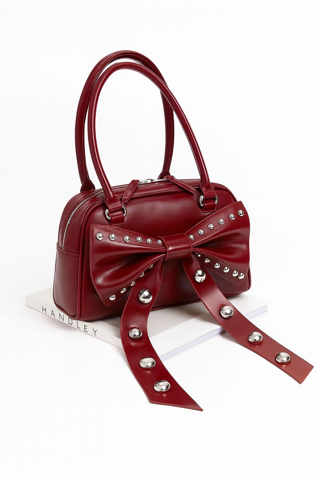 Fiyonk Zımba Detaylı Omuz Çantası