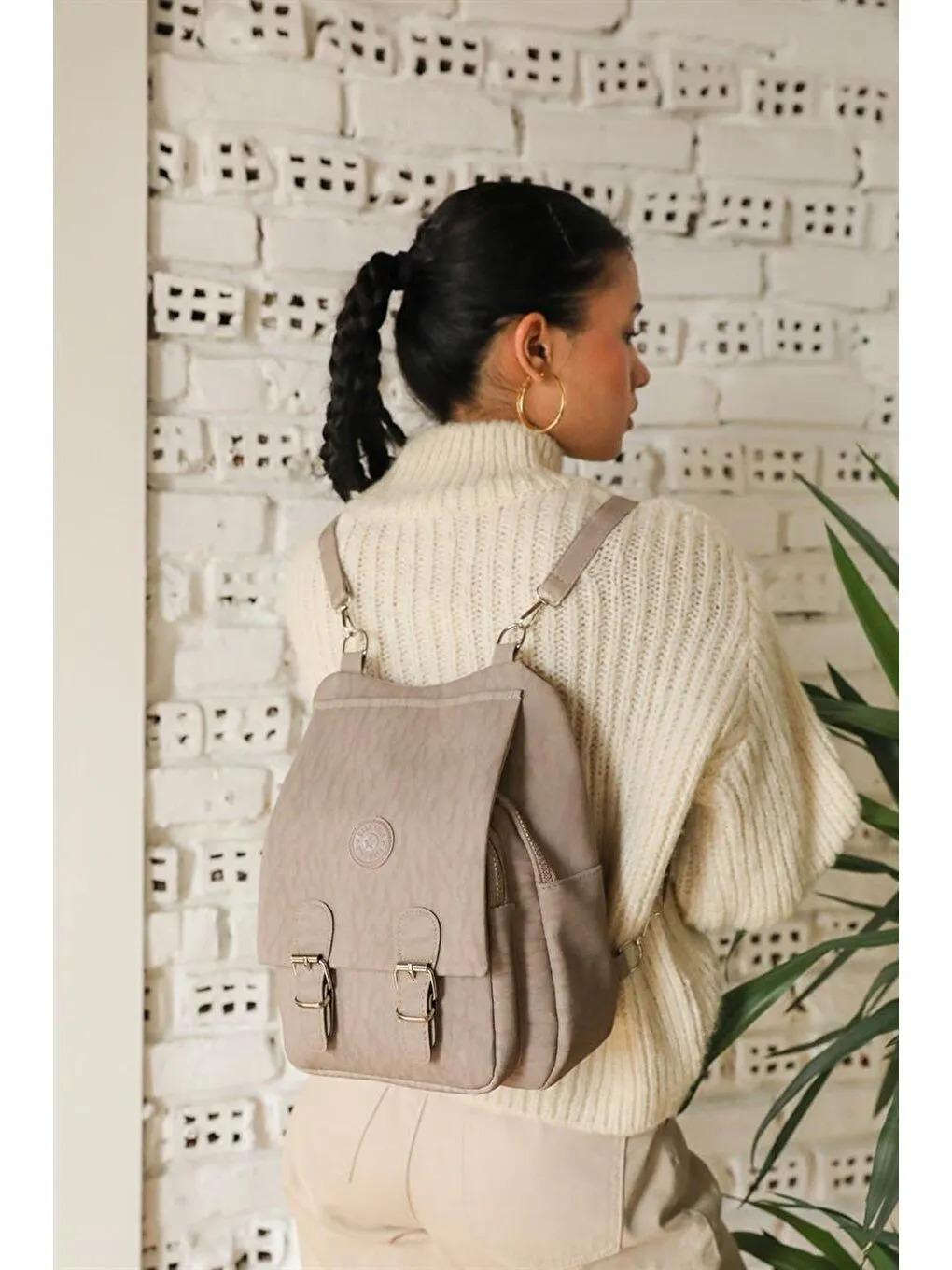 Spor sırt çantası çok gözlü