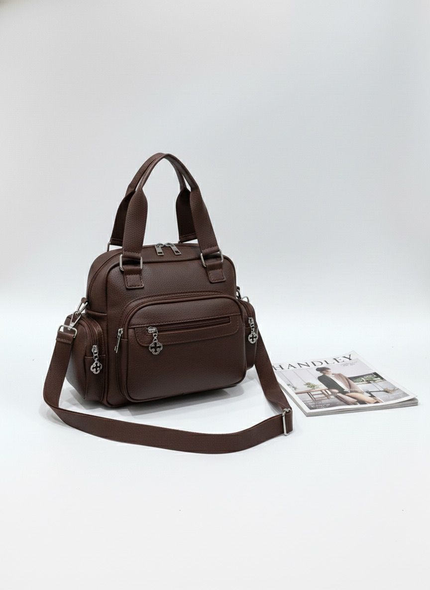 Kadın el ve omuz çantası