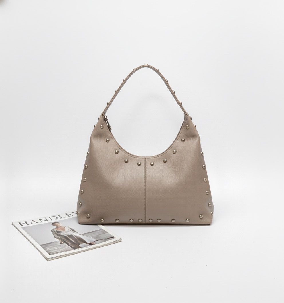 AL MODELİ TROK DETAYLI ŞIK ÇANTA