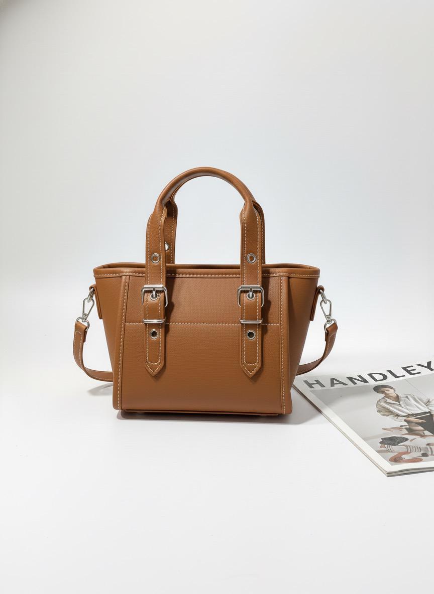 TOKA DETAYLI ŞIK ÇAPRAZ ASKILI ÇANTA