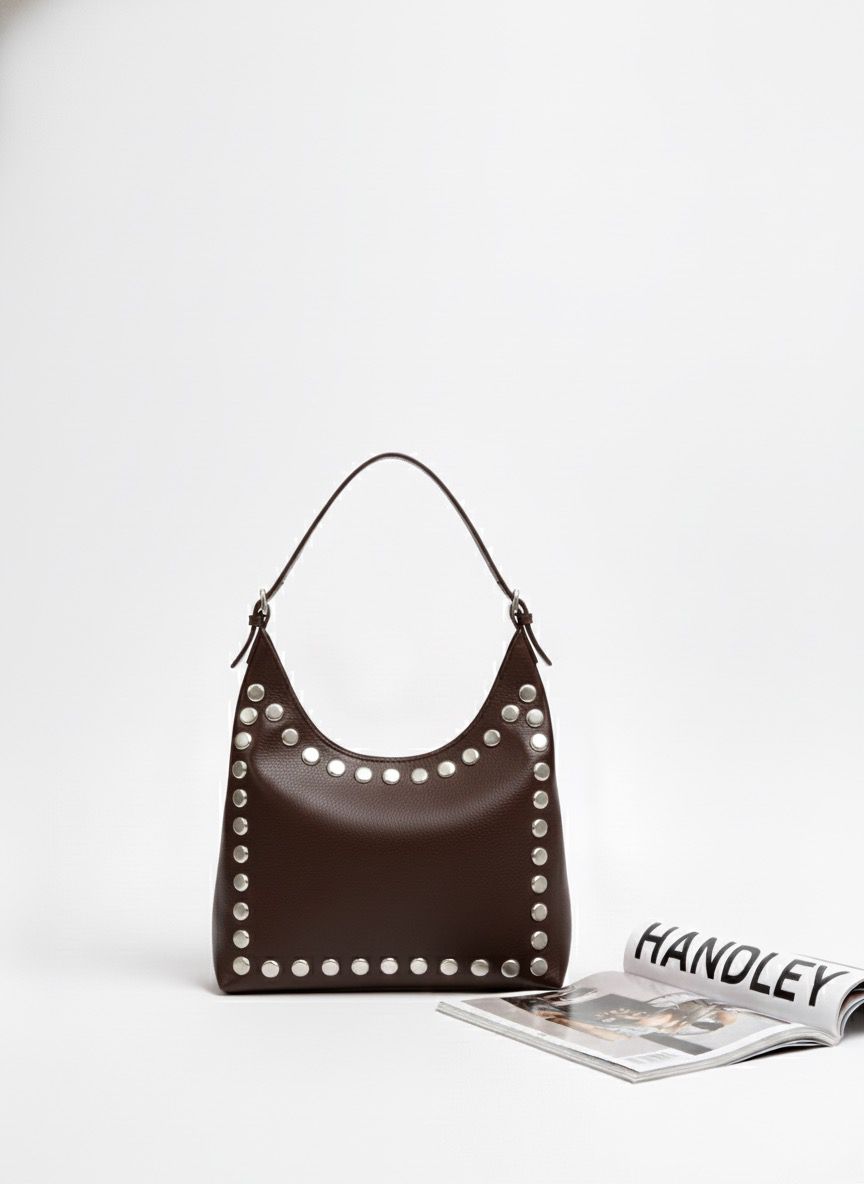 ZIMBA DETAYLI ŞIK ELDEN TUTMALI ÇANTA