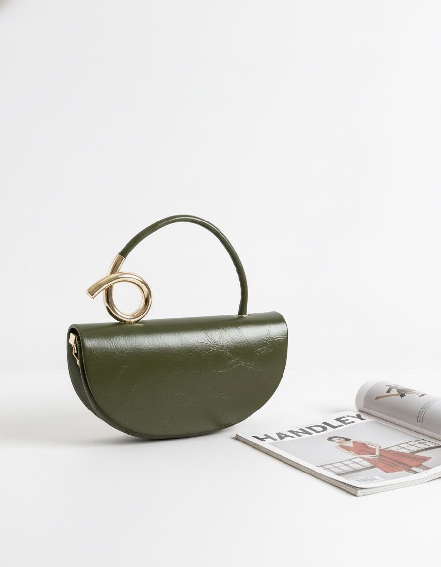 TOKA DETAYLI ŞİŞE  ÇANTA